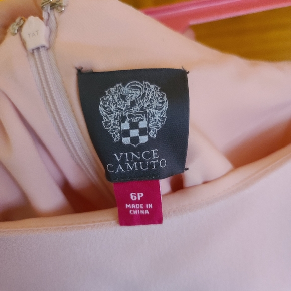 NWOT Pink Off the Shoulder Dress Size 6P - Picture 3 of 5